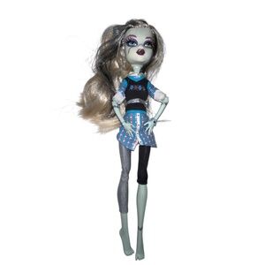 Mattel Monster High School's Out Frankie Stein Doll 2